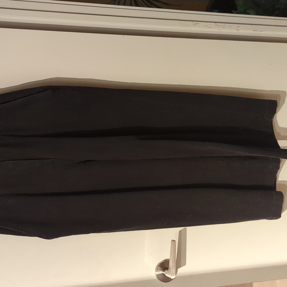 Duer Sleeveless V-Neck Jumpsuit - Picture 2 of 5